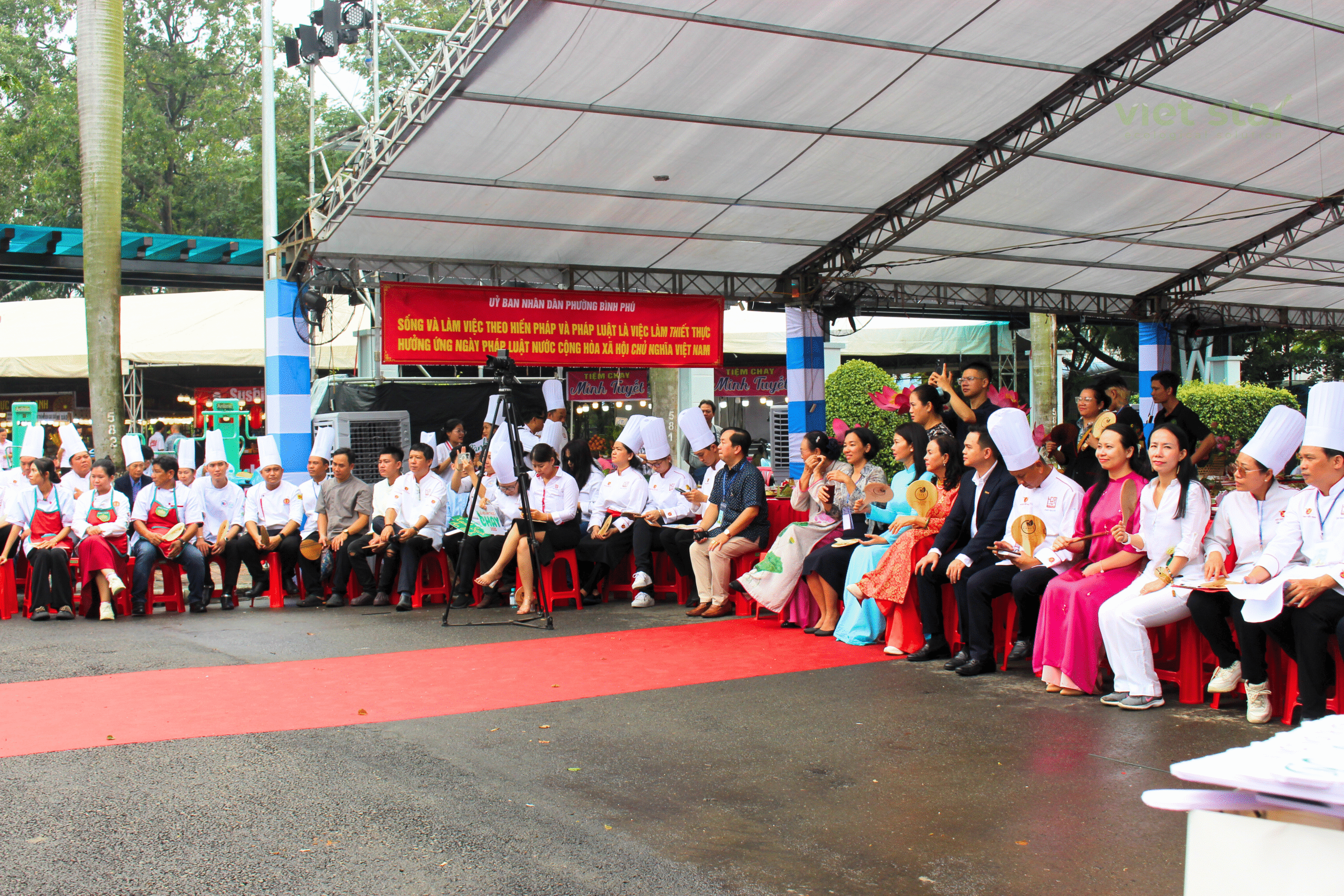 Đầu bếp tại lễ hội ẩm thực chay 1