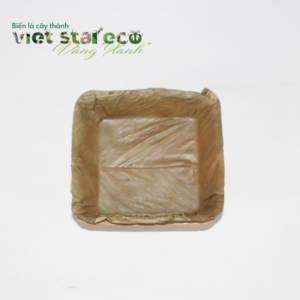 Khay vuông lá dong